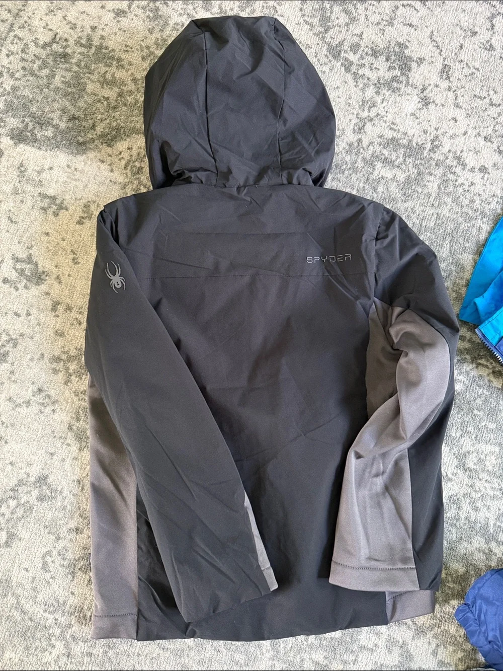NWT Spyder Kids Black and Gray Hooded Rain Jacket small 7/8